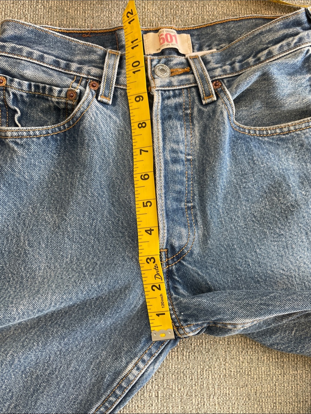Levi's Men's 501 Button-fly Straight Jeans in Medium Blue Wash 28 x 32 - Picture 5 of 11